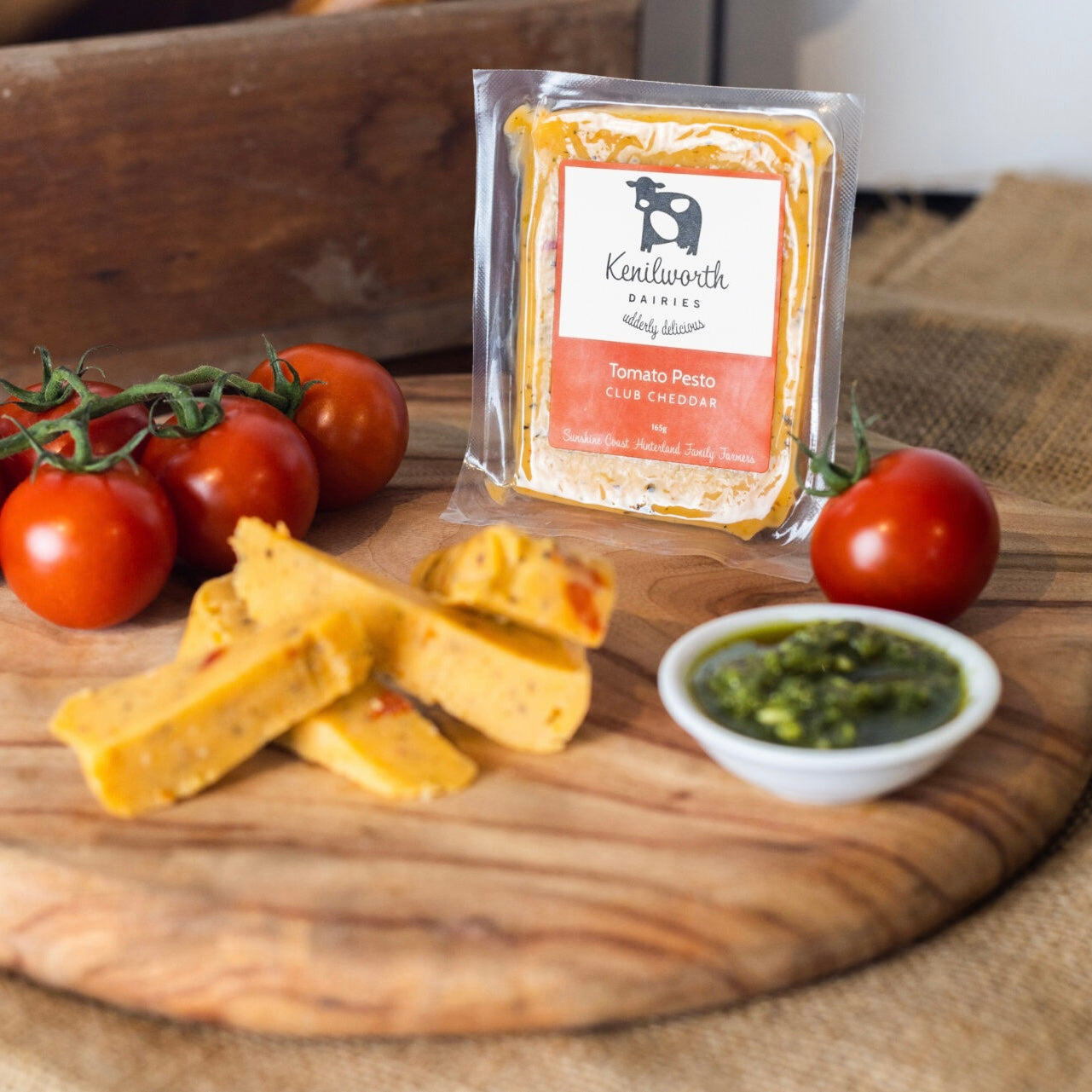 Kenilworth Dairies - Tomato Pesto Club Cheddar - 165g